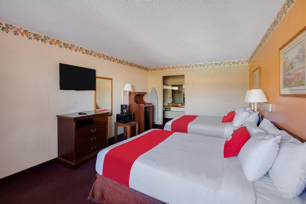 Oyo Hotel Tyler Lindale Exterior foto